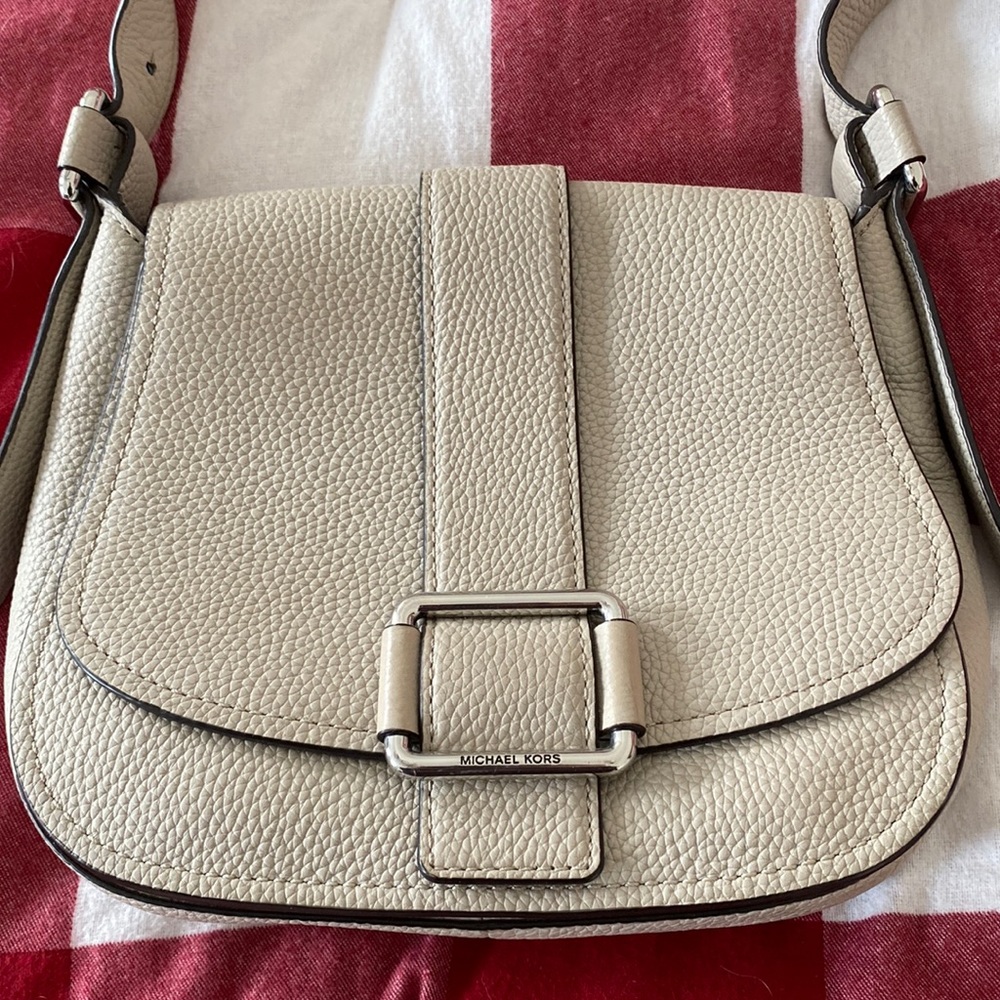 Michael Kors, Crossbody handbag, beige. In like new condition